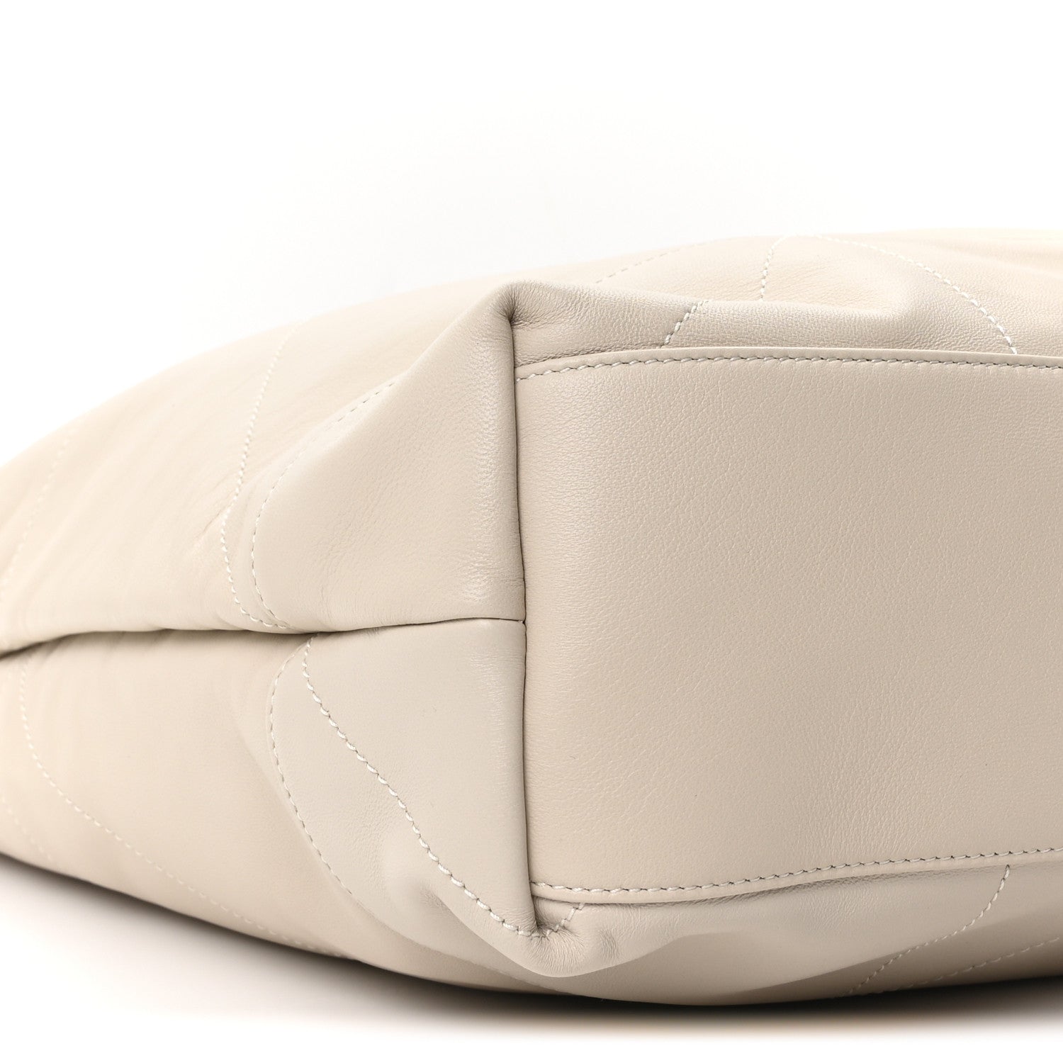 SAINT LAURENT Lambskin Matelasse Large Jamie Pochon Crema Soft