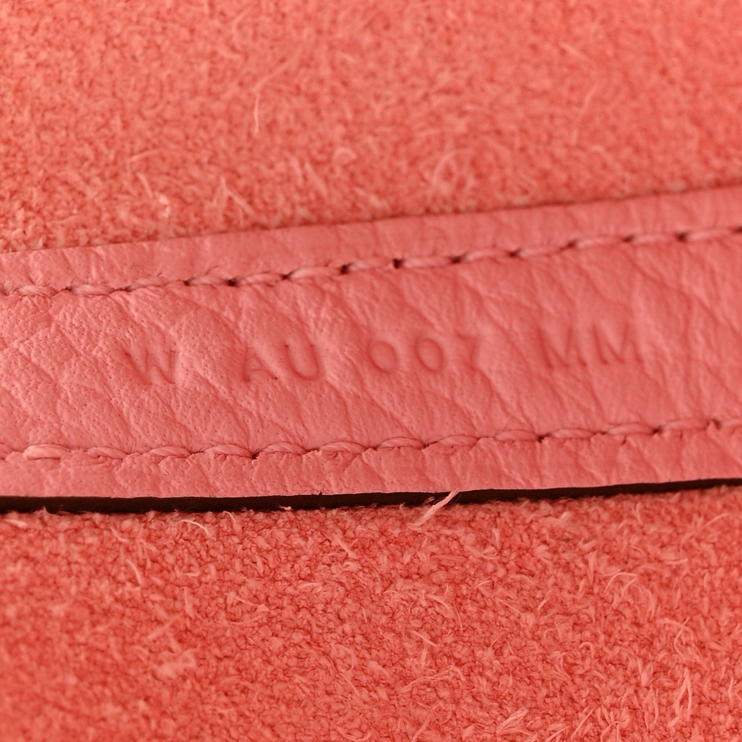 Taurillon Clemence Picotin Lock 18 PM Handbag Rose Sakura