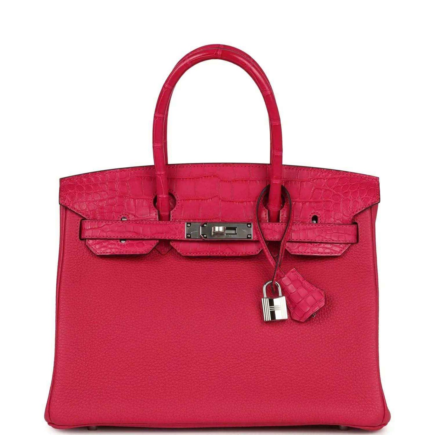 Elegant red leather handbag with crocodile texture and silver hardware, timeless and sophisticated.