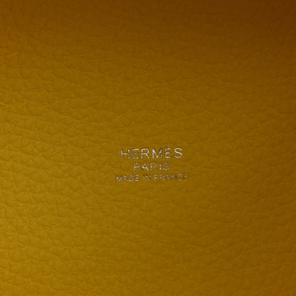 Taurillon Clemence Picotin Lock 18 PM Lime Leather Tote