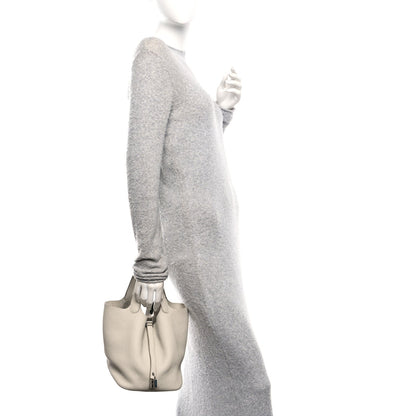 Taurillon Clemence Picotin Lock 22mm Tote Beton Ivory
