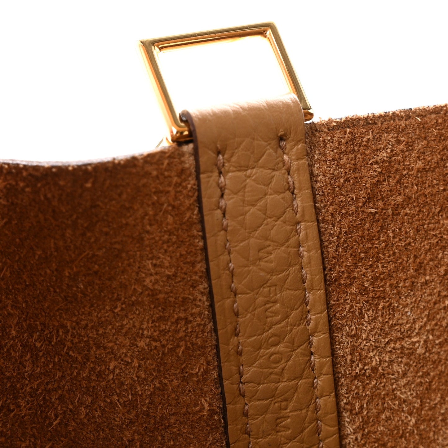 Picotin Lock 18 PM Bucket Bag Taurillon Clemence Leather Biscuit