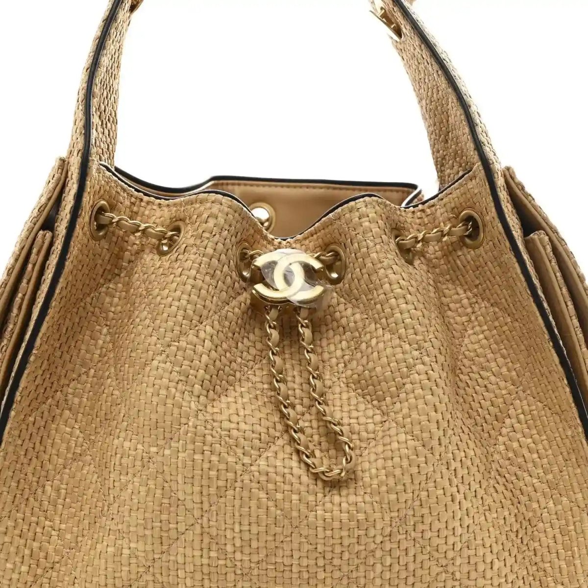 Chanel 25 Handbag in Braided Raffia and Calfskin Beige Black - NEESTRA