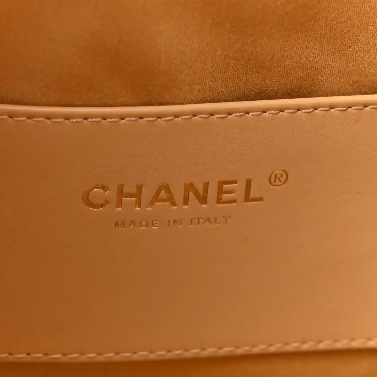 Chanel Braided Raffia Quilted Small 25 Handbag Beige Black - NEESTRA