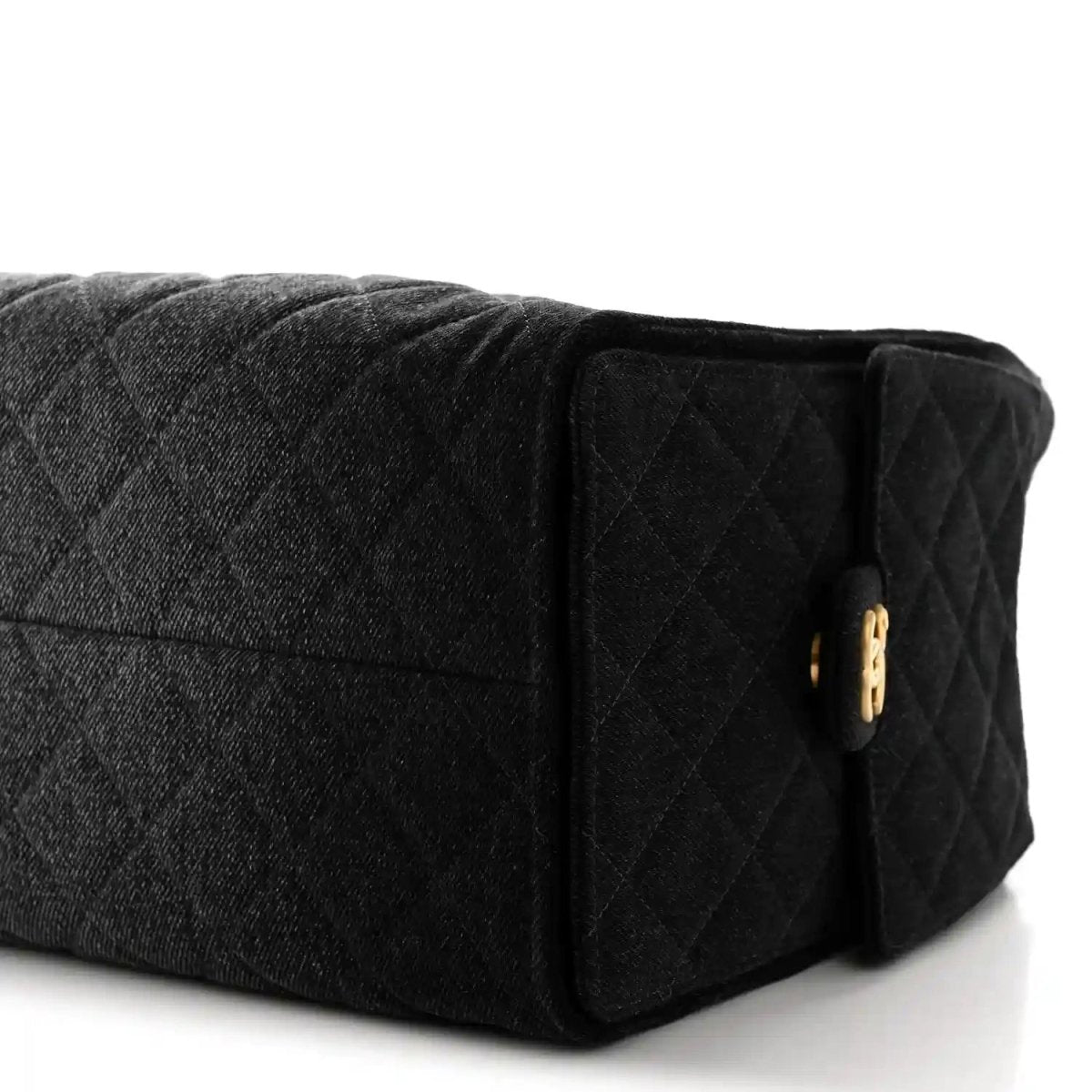 Chanel Medium Quilted Washed Denim 25 Shoulder Bag Black - NEESTRA