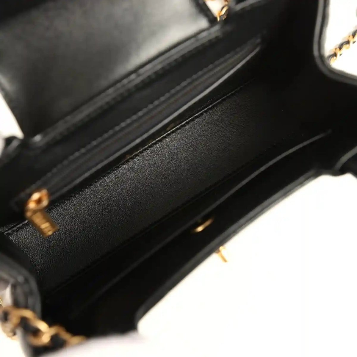 Chanel Small Kelly Shopper Bag in Black Shiny Aged Calfskin - NEESTRA
