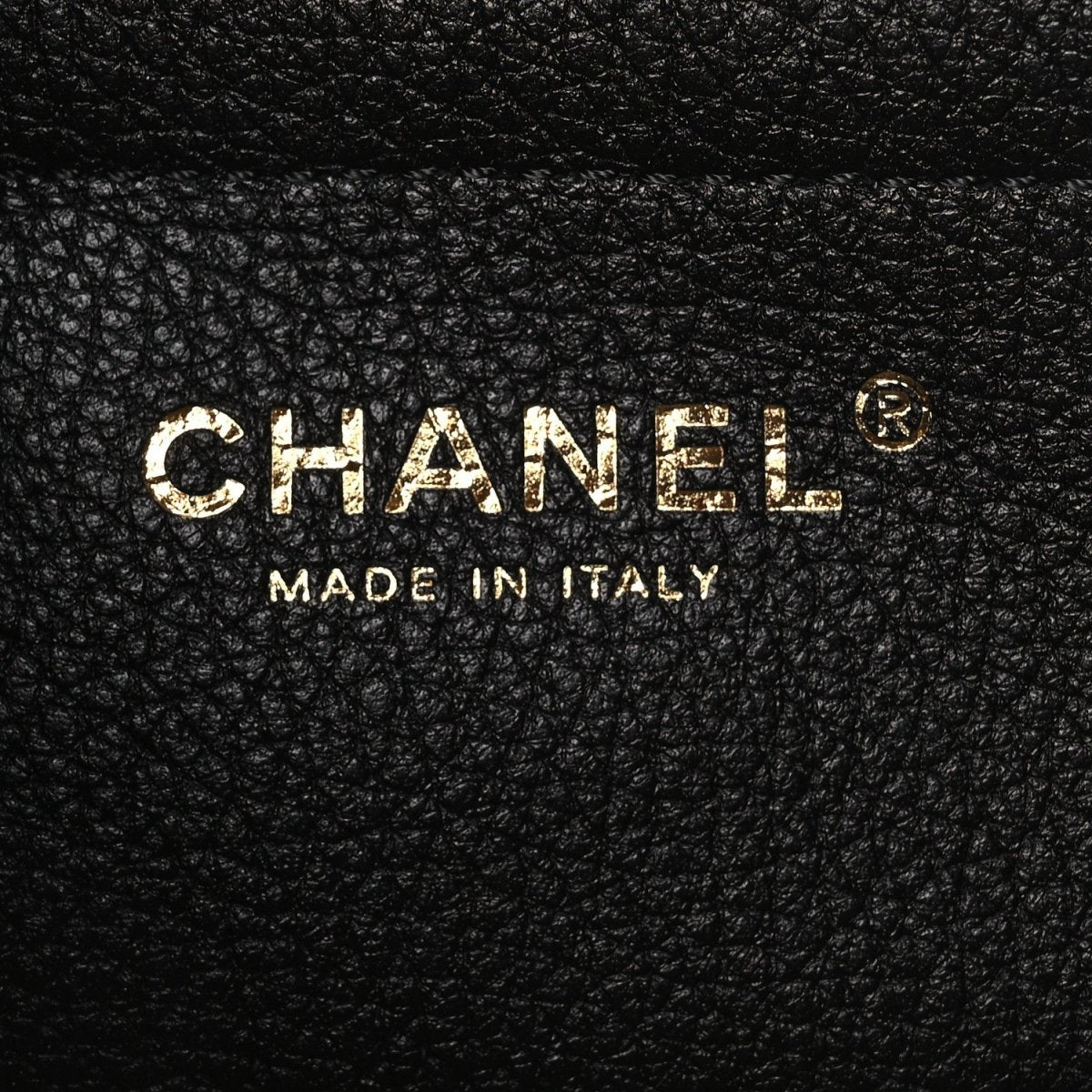 Chanel Urban Essentials Small Shopping Bag Grained Calfskin Black - NEESTRA