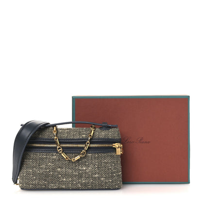 Mini herringbone pouch with gold zip and chain handle, green with black trim