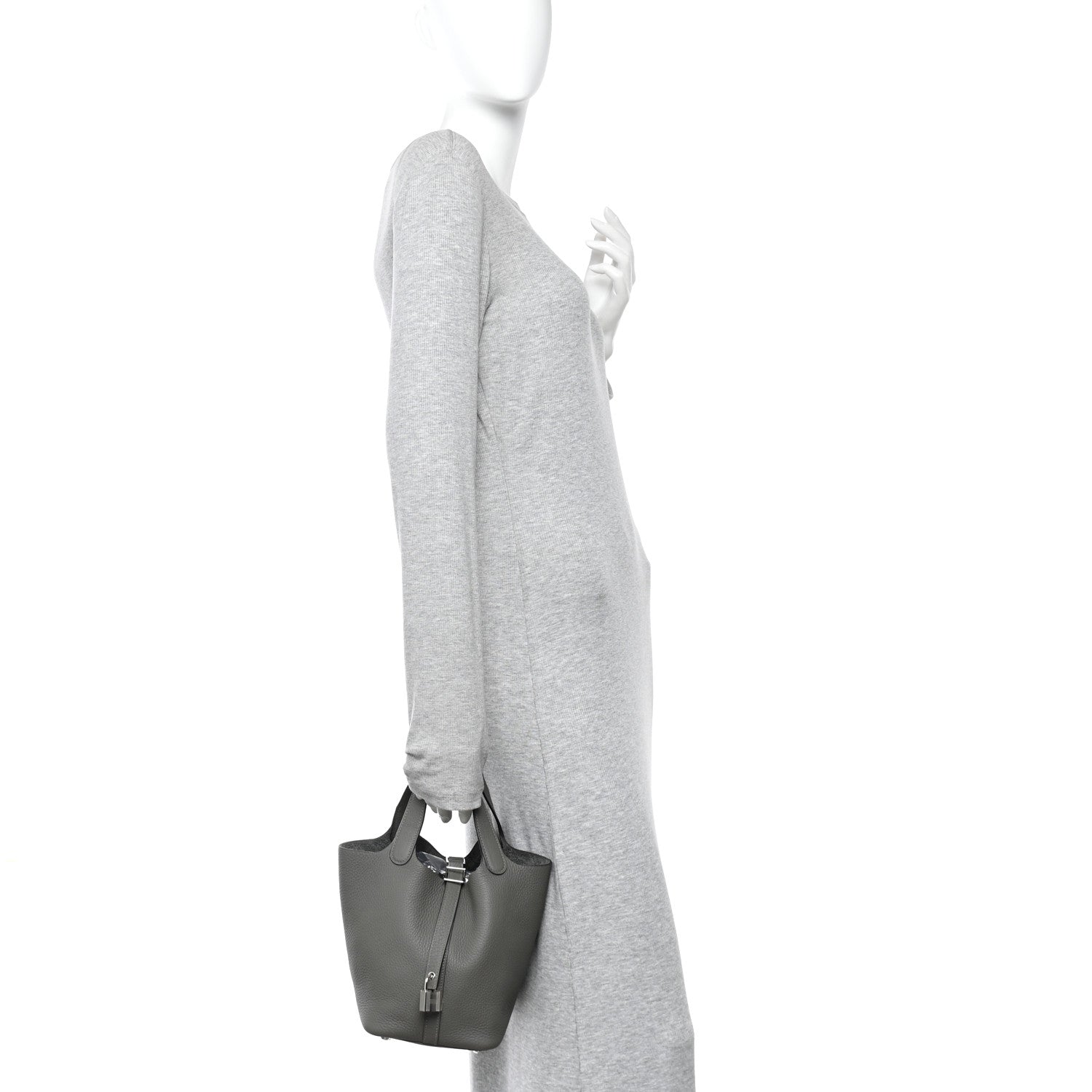 Taurillon Clemence Picotin Lock 18 PM Bucket Bag Etain