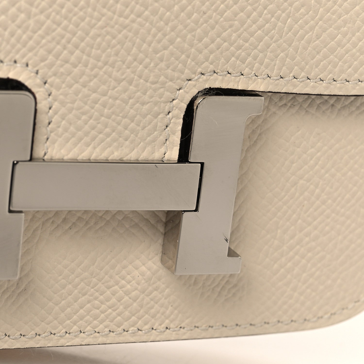 Slim Constance wallet interior with card slots and front clasp mechanism