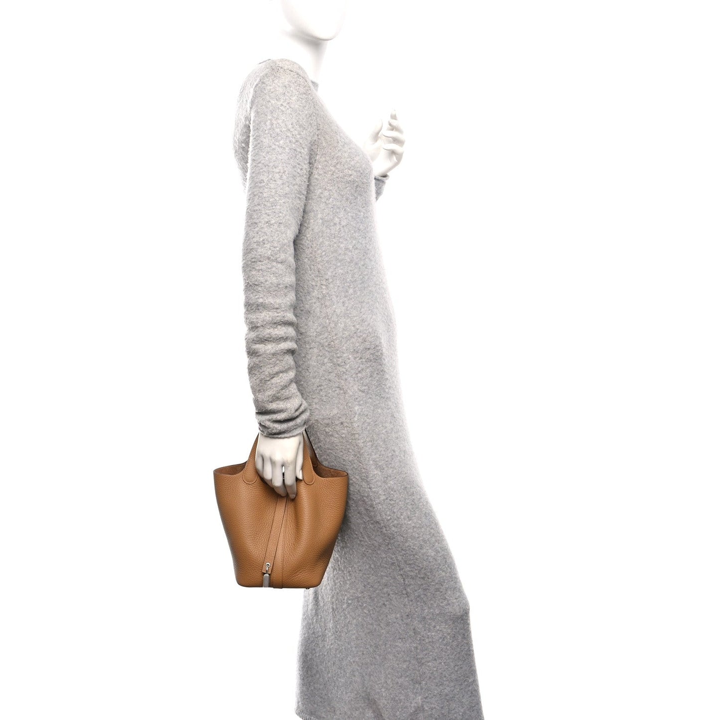 Picotin Lock 18 PM Bucket Bag Textured Calfskin Leather Biscuit