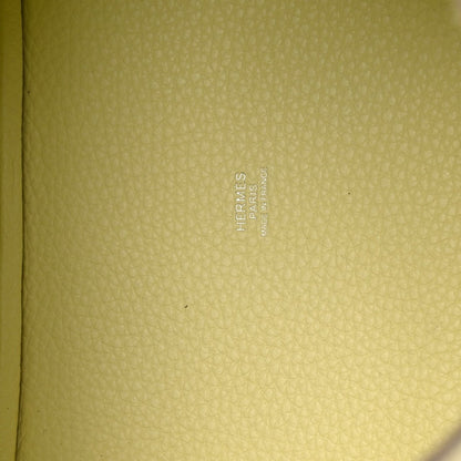 Picotin Lock 18 PM Handbag Two-Tone Calfskin Leather Jaune Milton Vert Vertigo - NEESTRA