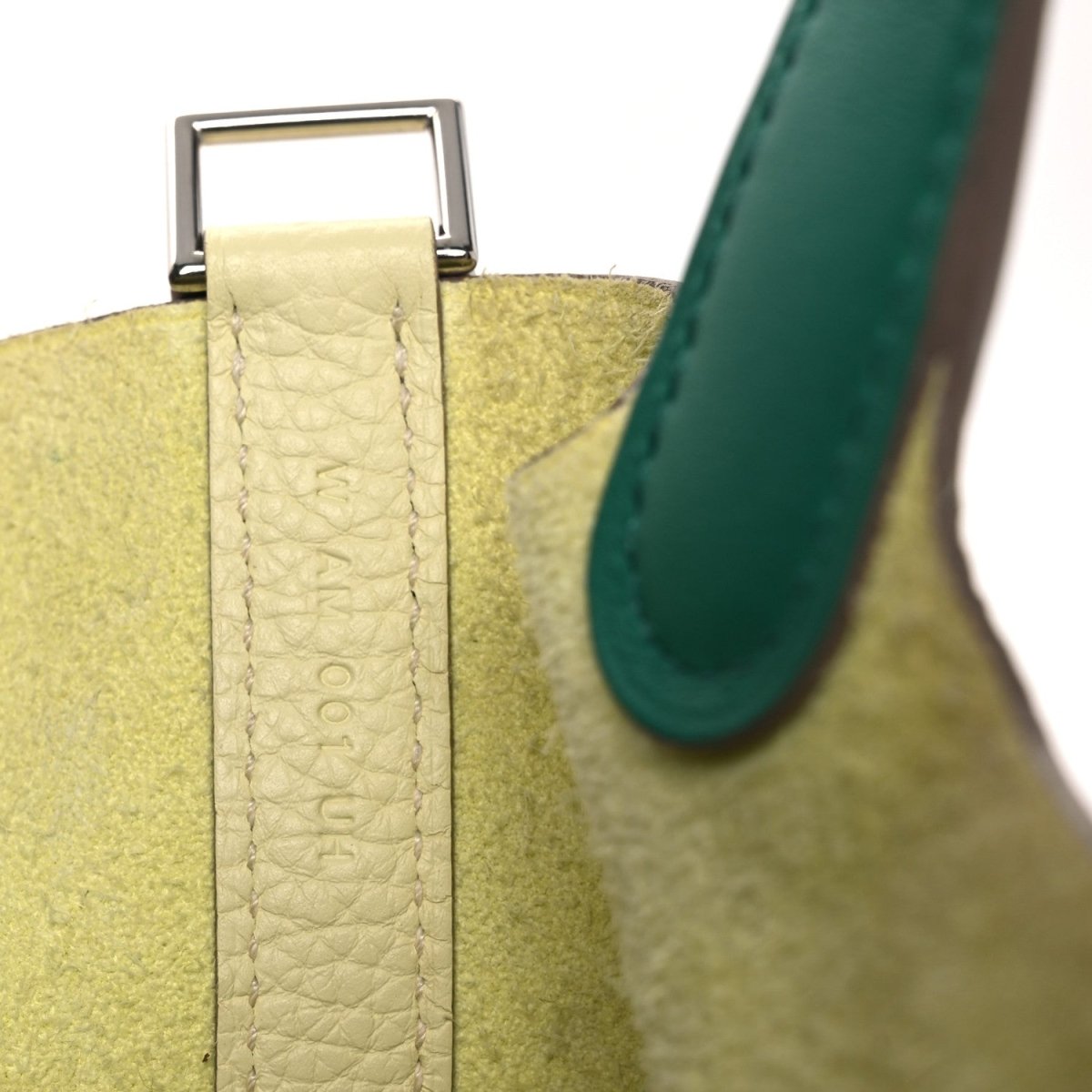 Picotin Lock 18 PM Handbag Two-Tone Calfskin Leather Jaune Milton Vert Vertigo - NEESTRA