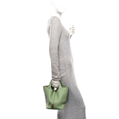 Taurillon Maurice Picotin Lock 22mm Vert Criquet Bucket Bag - NEESTRA
